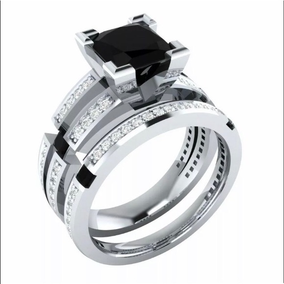 Jewelry - 🌹 Beautiful Black & White Sapphire 2pc Set in 925